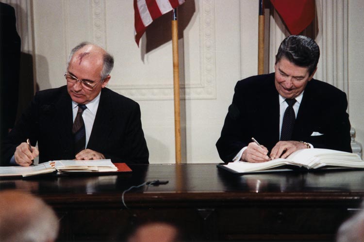 Koncepcje rosyjskiej polityki zagranicznej: “Nowe myślenie” Gorbaczowa
