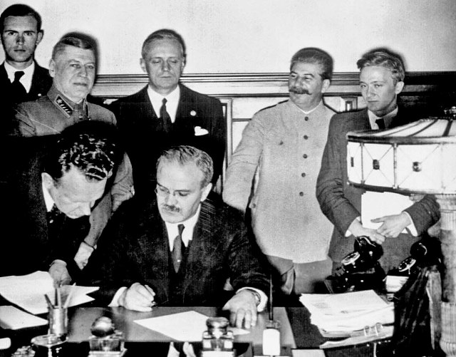 Pakt Ribbentrop-Mołotow – 23 sierpnia 1939 r.
