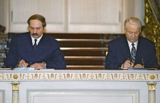 Signing_Treaty_on_Establishing_Russian-Belarusian_Union