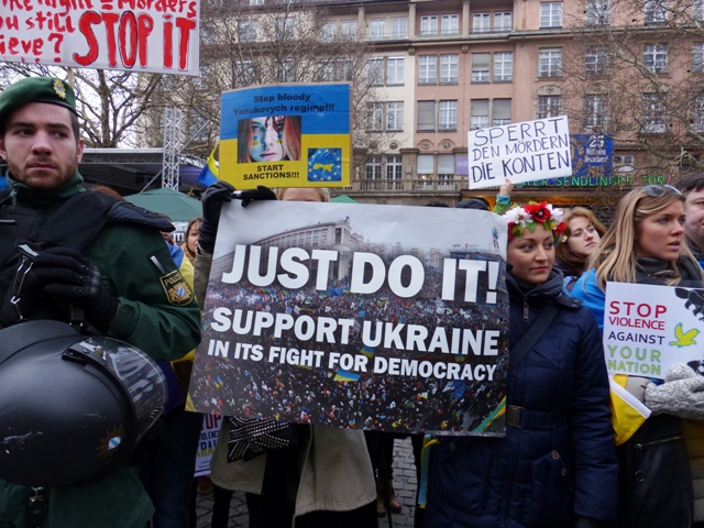 Andrzej Zapałowski: Ukraina wciąga Zachód w wojnę z Rosją
